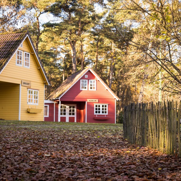 Van Vliet Duurzaamhout - Camping Heldense Bossen Van Vliet Duurzaamhout - Camping Heldense Bossen