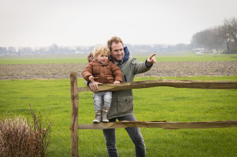 Presentator van Eigen Huis & Tuin houdt van natuurlijke "look en feel" van Van Vliet-producten Presentator van Eigen Huis & Tuin houdt van natuurlijke "look en feel" van Van Vliet-producten
