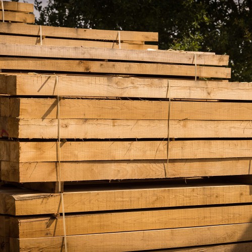 Verrast Accommodatie personeelszaken Uitgebreid assortiment bezaagd hout, palen, planken, balken | Van Vliet  Duurzaamhout